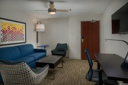  - Holiday Inn Express & Suites Lawrence