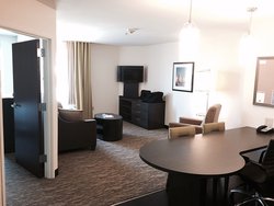 - Candlewood Suites Austintown - I-80, Exit 223