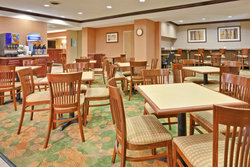  - Holiday Inn Express Hurricane - I-64, Exit 39