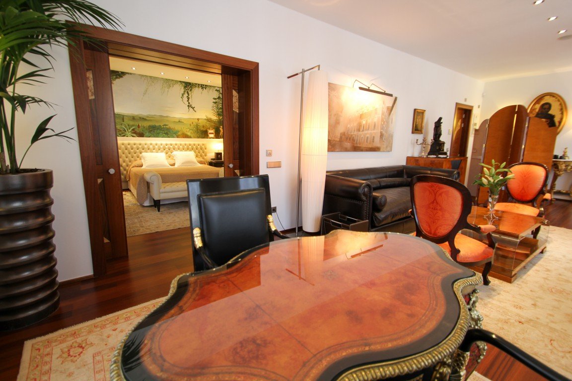 Mirador de Dalt Vila-guestroom-GRAND SUITE.jpg