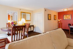  - Holiday Inn O'Hare Area Chicago - I-90, Exit 79A