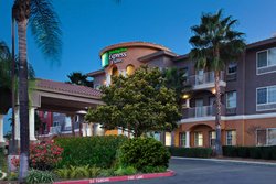  - Holiday Inn Express & Suites Corona - I-15, Exit 95