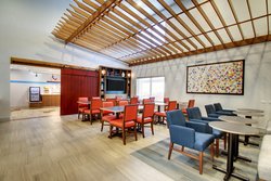  - Holiday Inn Express & Suites Aurora