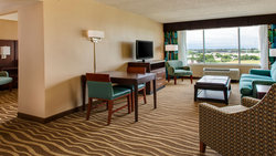  - Holiday Inn & Suites Overland Park - I-35, Exit 225A