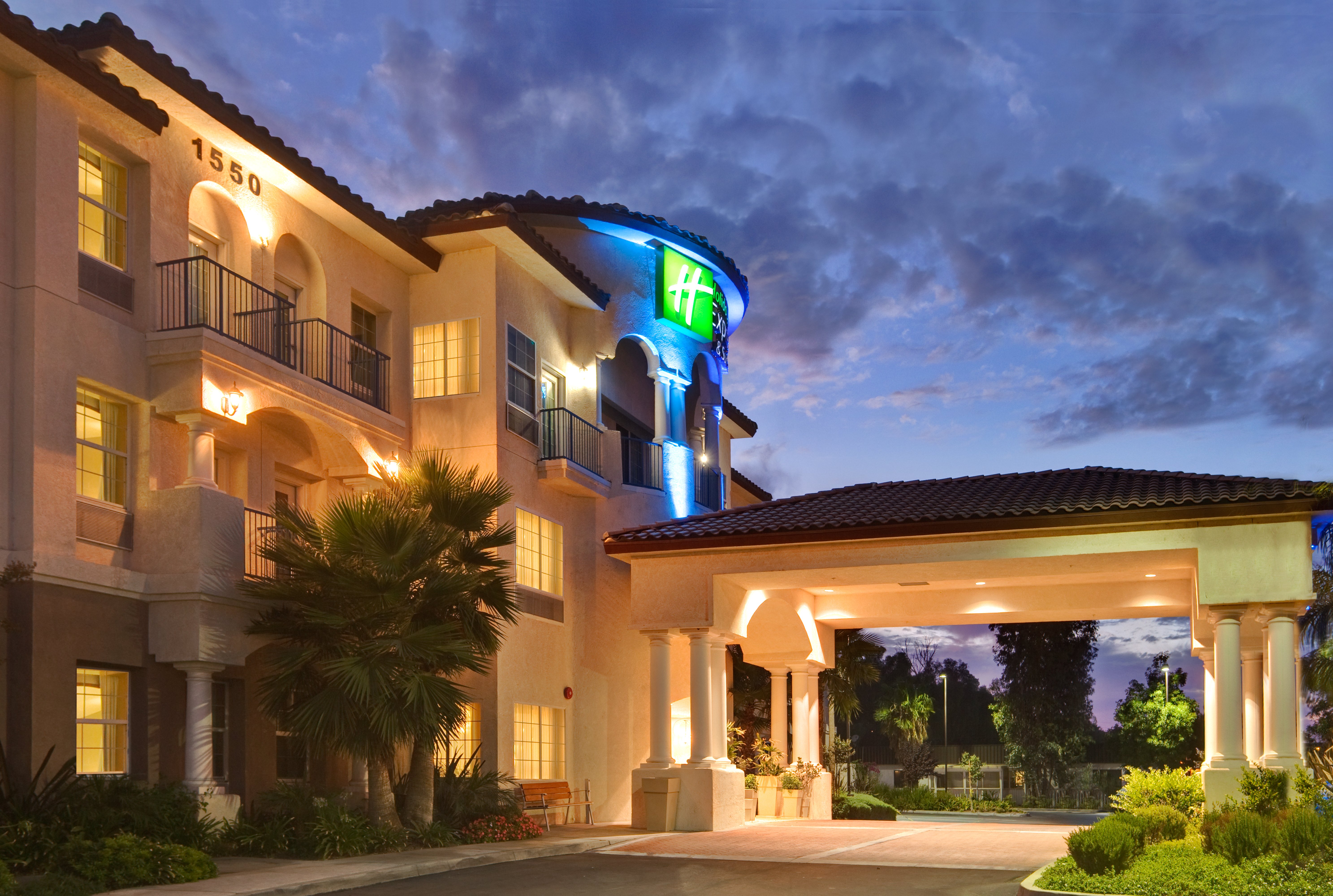 HOLIDAY INN EXP STES CORONA BY IHG-guestroom-Welcome to Holiday Inn Express & Suites Corona!.jpg