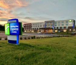  - Holiday Inn Express & Suites Airport Raleigh