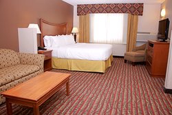  - Holiday Inn Express & Suites Fort Pierre