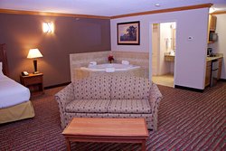  - Holiday Inn Express & Suites Fort Pierre