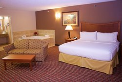  - Holiday Inn Express & Suites Fort Pierre
