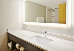  - Holiday Inn Express Midway Airport Chicago