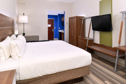  - Holiday Inn Express & Suites East Raleigh - I-440, Exit 13B