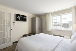  - Holiday Inn West Bloomington