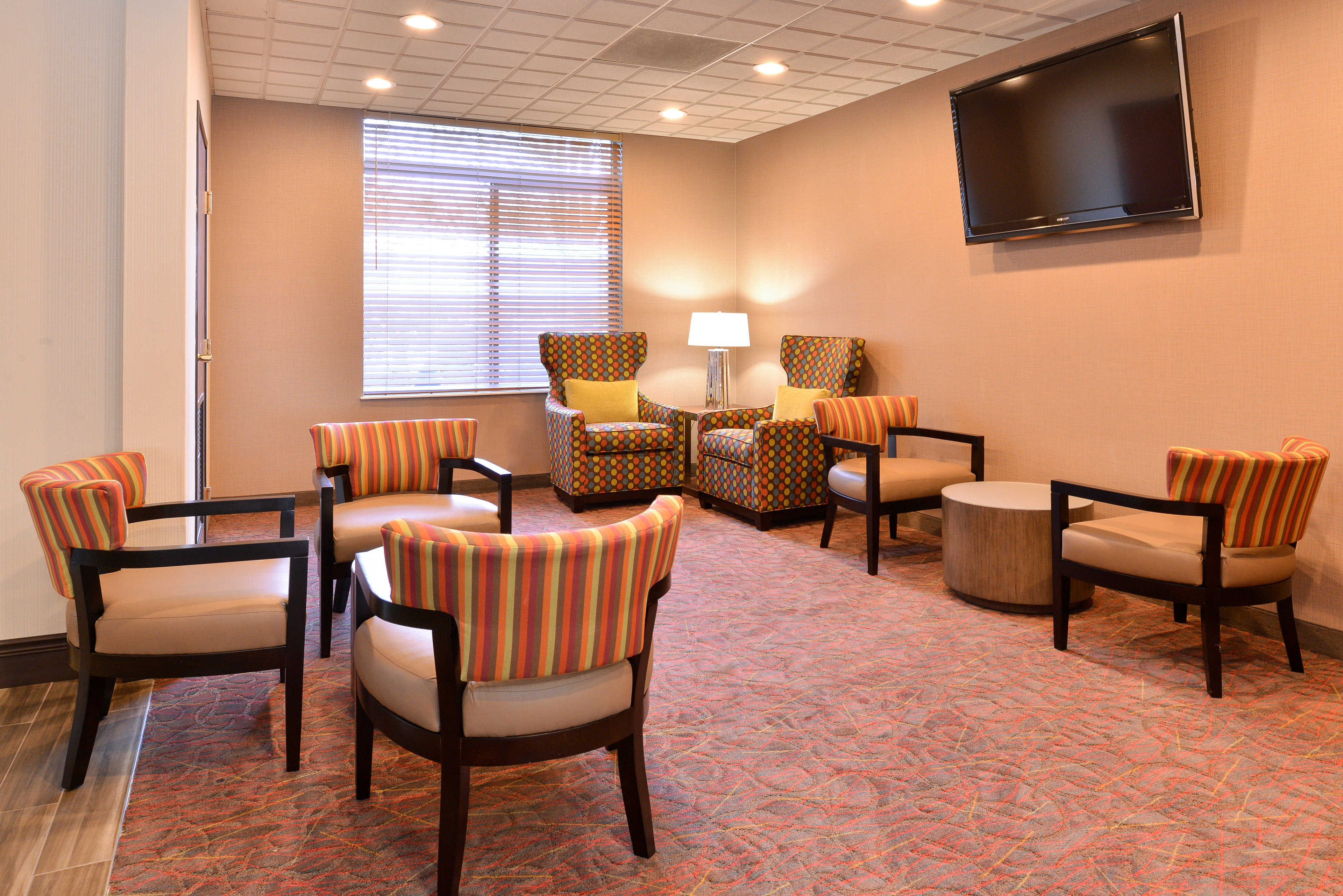 Extra Lobby seating great for impromptu meetings with friends
