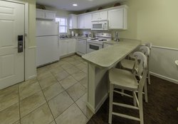  - Holiday Inn Club Vacations Oak N' Spruce Resort South Lee