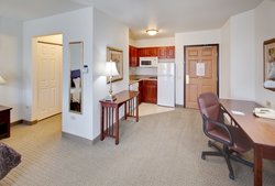  - Staybridge Suites Rockford - I-39 & I-90, Exit 15