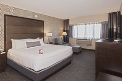  - Crowne Plaza Hotel Airport Bloomington