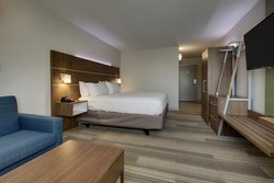  - Holiday Inn Express & Suites Wapakonet - I-75, Exit 111