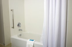  - Holiday Inn Express & Suites I Street Omaha