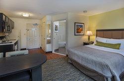  - Candlewood Suites Airport Louisville - I-264, Exit 14