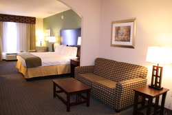  - Holiday Inn Express & Suites Pratt