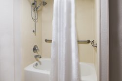  - Holiday Inn Express Miami Airport Doral