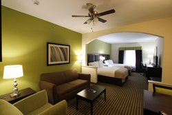 - Holiday Inn Express & Suites Nacogdoches