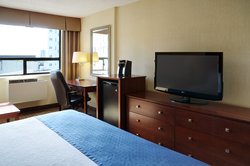  - Holiday Inn & Suites Downtown Winnipeg