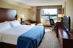  - Holiday Inn & Suites Downtown Winnipeg