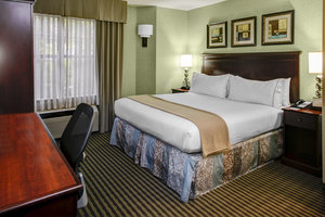 atlanta buckhead suites inn express holiday
