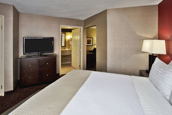  - Holiday Inn & Suites Elgin - I-90, Exit 54
