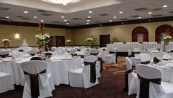  - Holiday Inn Boardman - I-680, Exit 11
