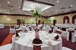  - Holiday Inn Boardman - I-680, Exit 11