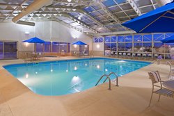  - Holiday Inn Boardman - I-680, Exit 11