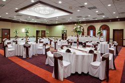 - Holiday Inn Boardman - I-680, Exit 11
