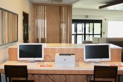  - Holiday Inn Express & Suites Kirksvlle