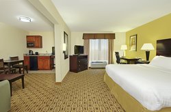  - Holiday Inn Express Boonville