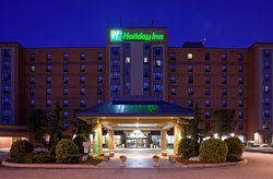  - Holiday Inn & Suites Ambassador Bridge Windsor