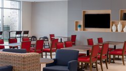  - Holiday Inn Express & Suites East Tampa - I-4, Exit 3