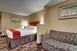  - Holiday Inn Express Hurricane Mills - I-40, Exit 143
