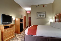  - Holiday Inn Express Hurricane Mills - I-40, Exit 143