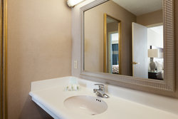  - Holiday Inn Weirton