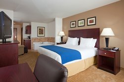 - Holiday Inn Express & Suites Antigo