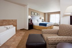  - Holiday Inn Express & Suites Antigo