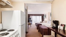  - Holiday Inn Beachfront Ocean City