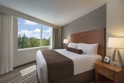  - Crowne Plaza Hotel Lake Oswego - I-5, Exit 292