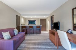  - Crowne Plaza Hotel Lake Oswego - I-5, Exit 292