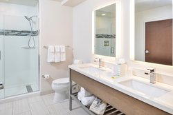  - EVEN Hotel Eugene - I-105, Exit 2