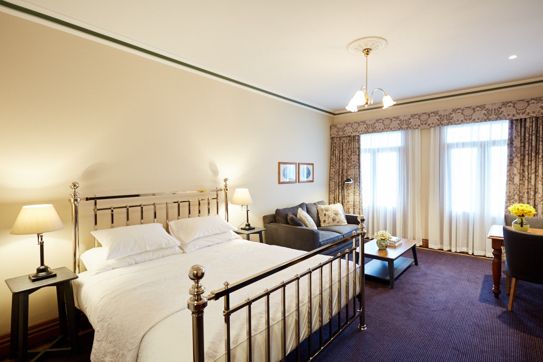 THE TERRACE AT THE SETTLEMENT-guestroom-Deluxe King Room.jpg