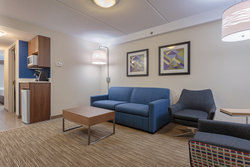  - Holiday Inn Express & Suites Belleville