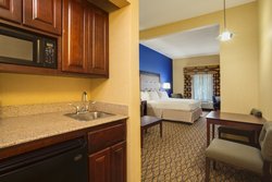  - Holiday Inn Express Tower Center East Brunswick - I-95, Exit 9